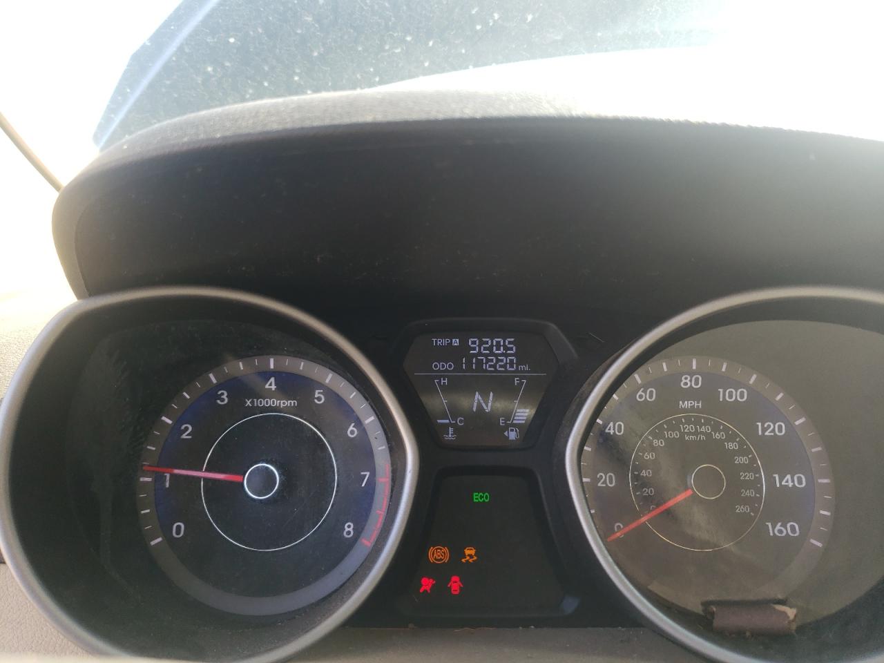 2013 Hyundai Elantra - Image 9