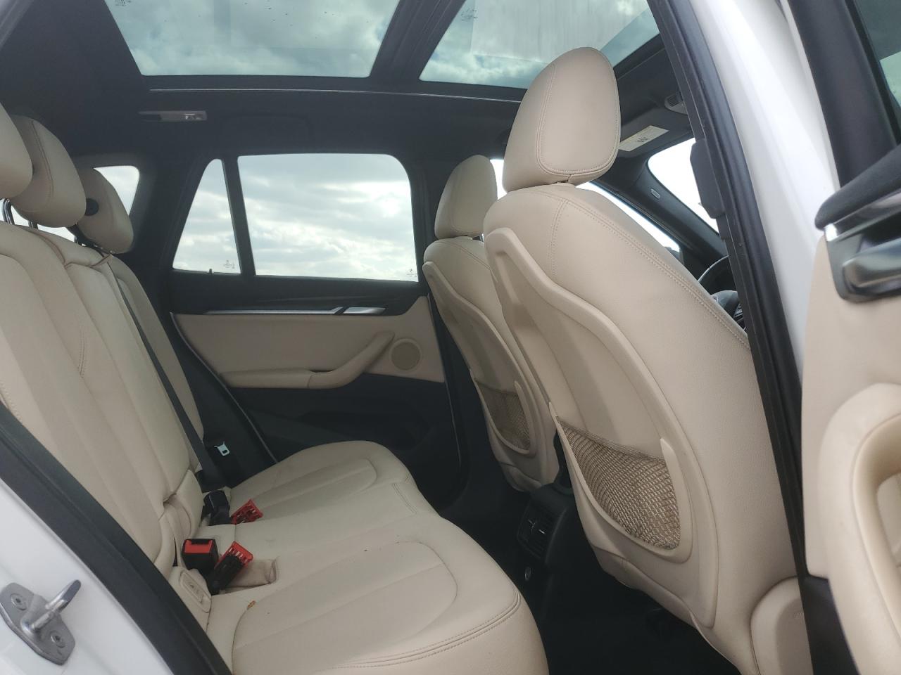 2016 BMW X1 - Image 11