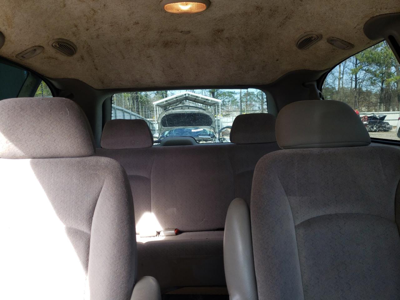 2001 Dodge Caravan - Image 10