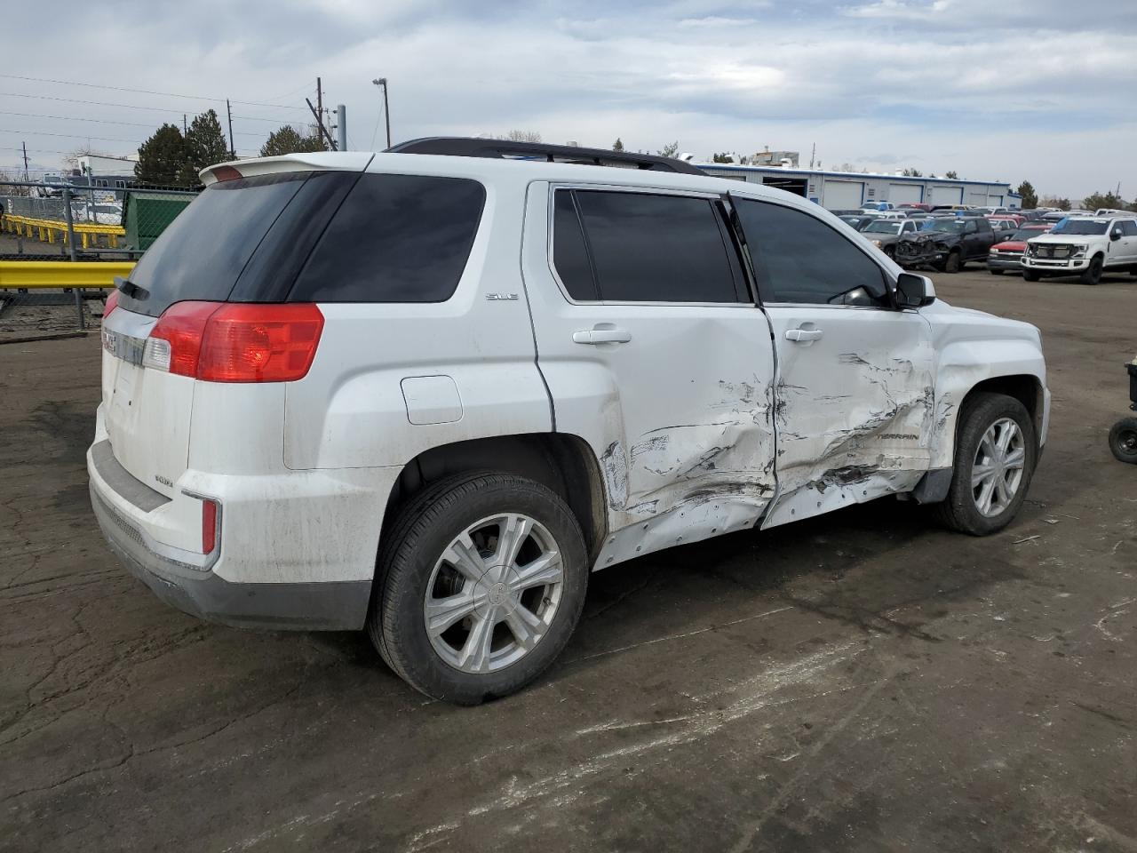 2017 GMC Terrain - Image 3