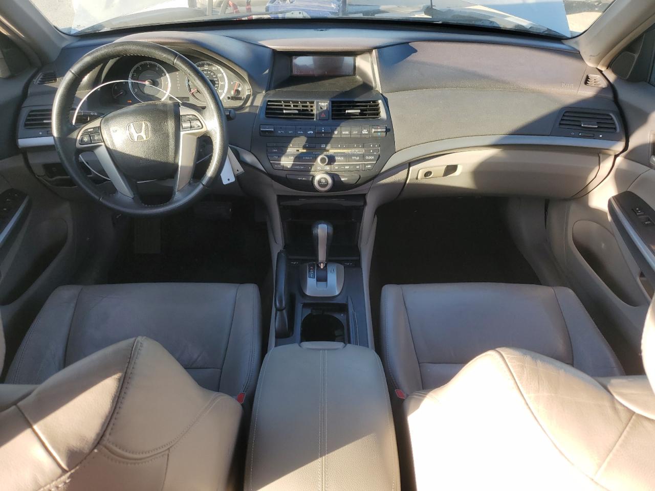 2009 Honda Accord - Image 8