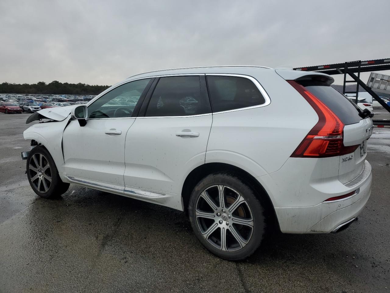 2021 Volvo XC60 - Image 2