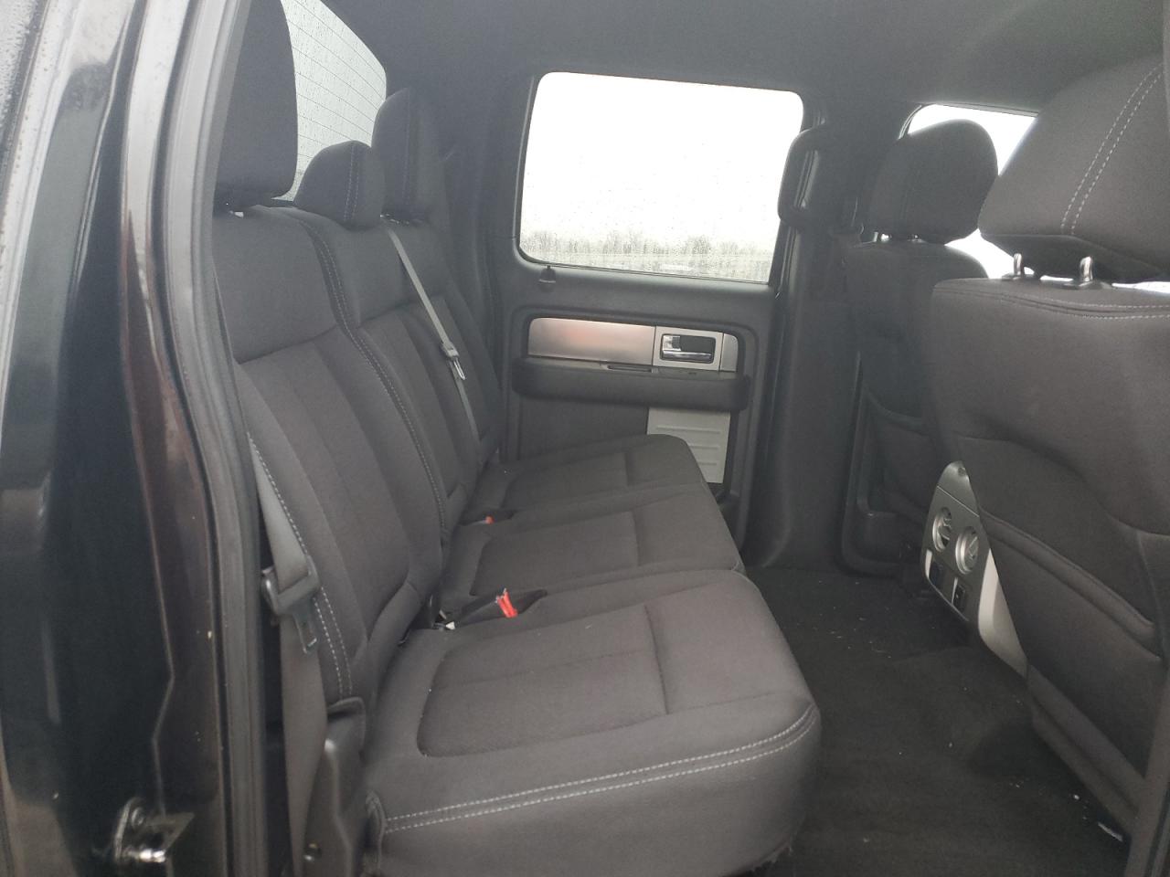 2013 Ford F-150 - Image 11