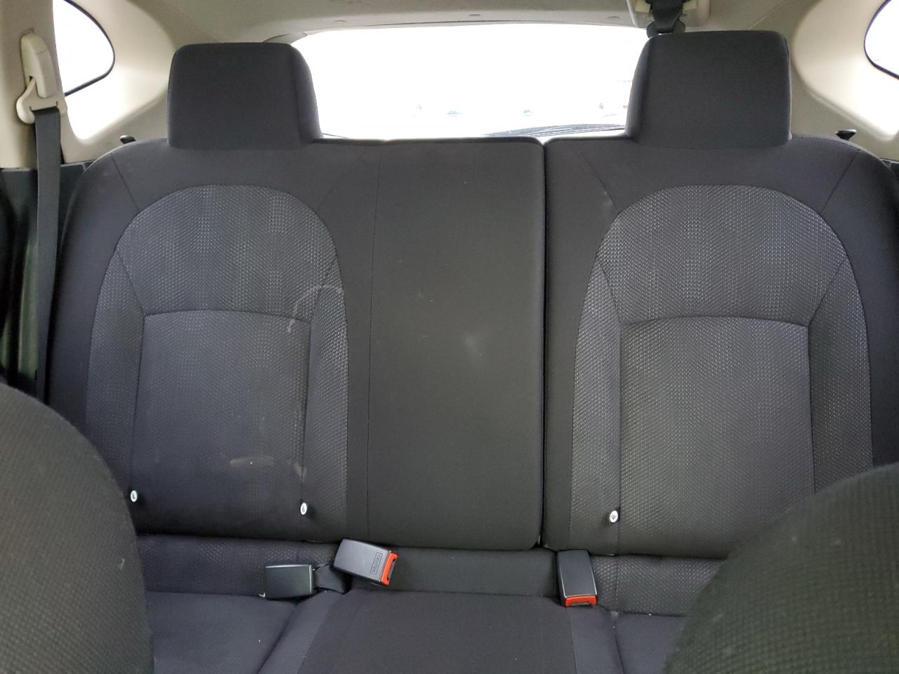 2011 Nissan Rogue - Image 10
