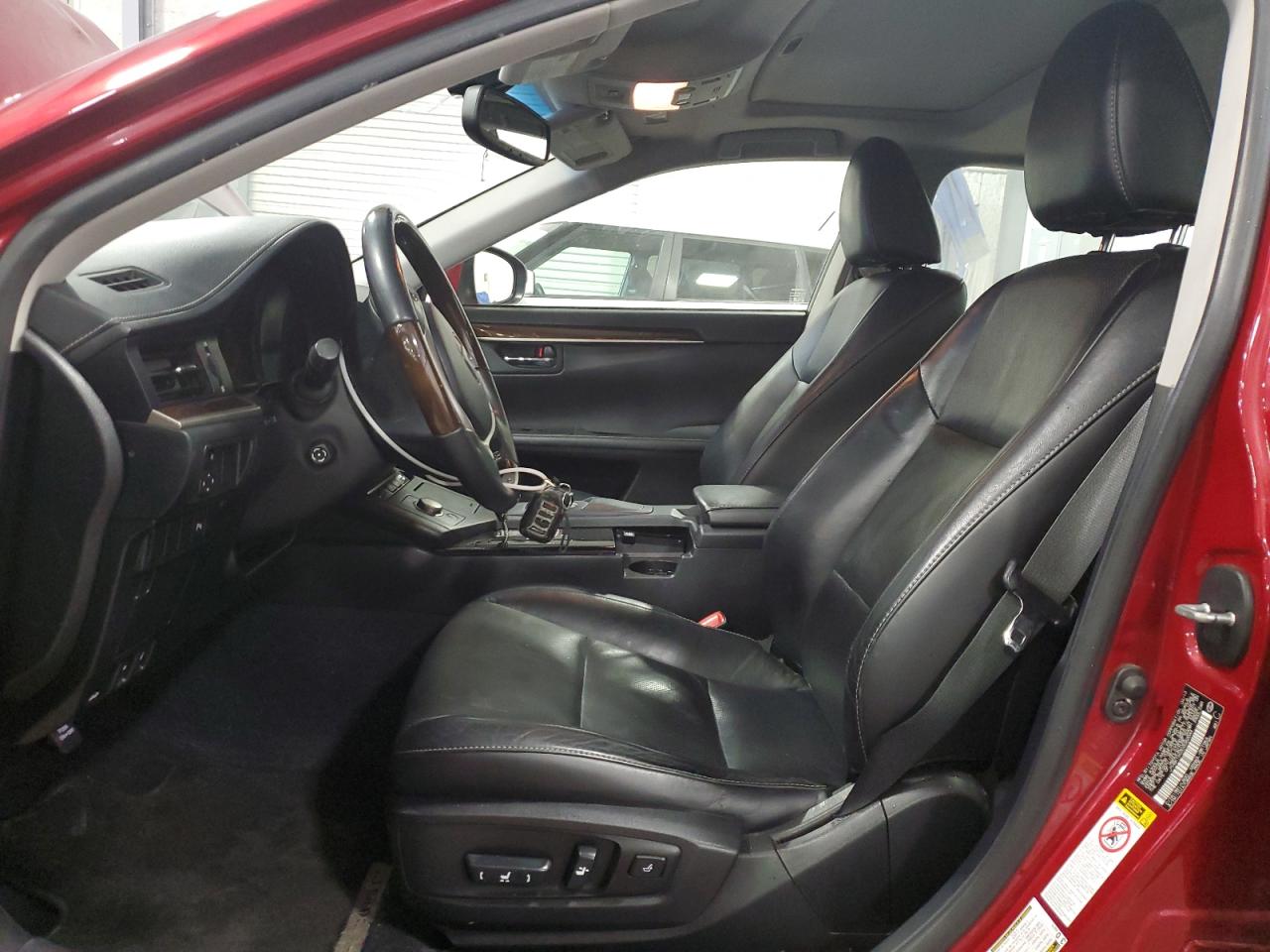 2013 Lexus ES - Image 7