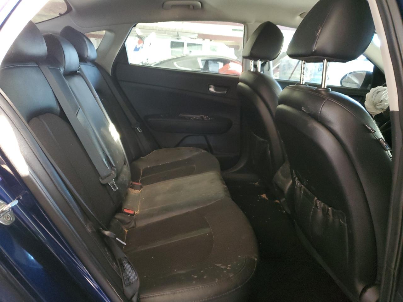 2018 Kia Optima - Image 11