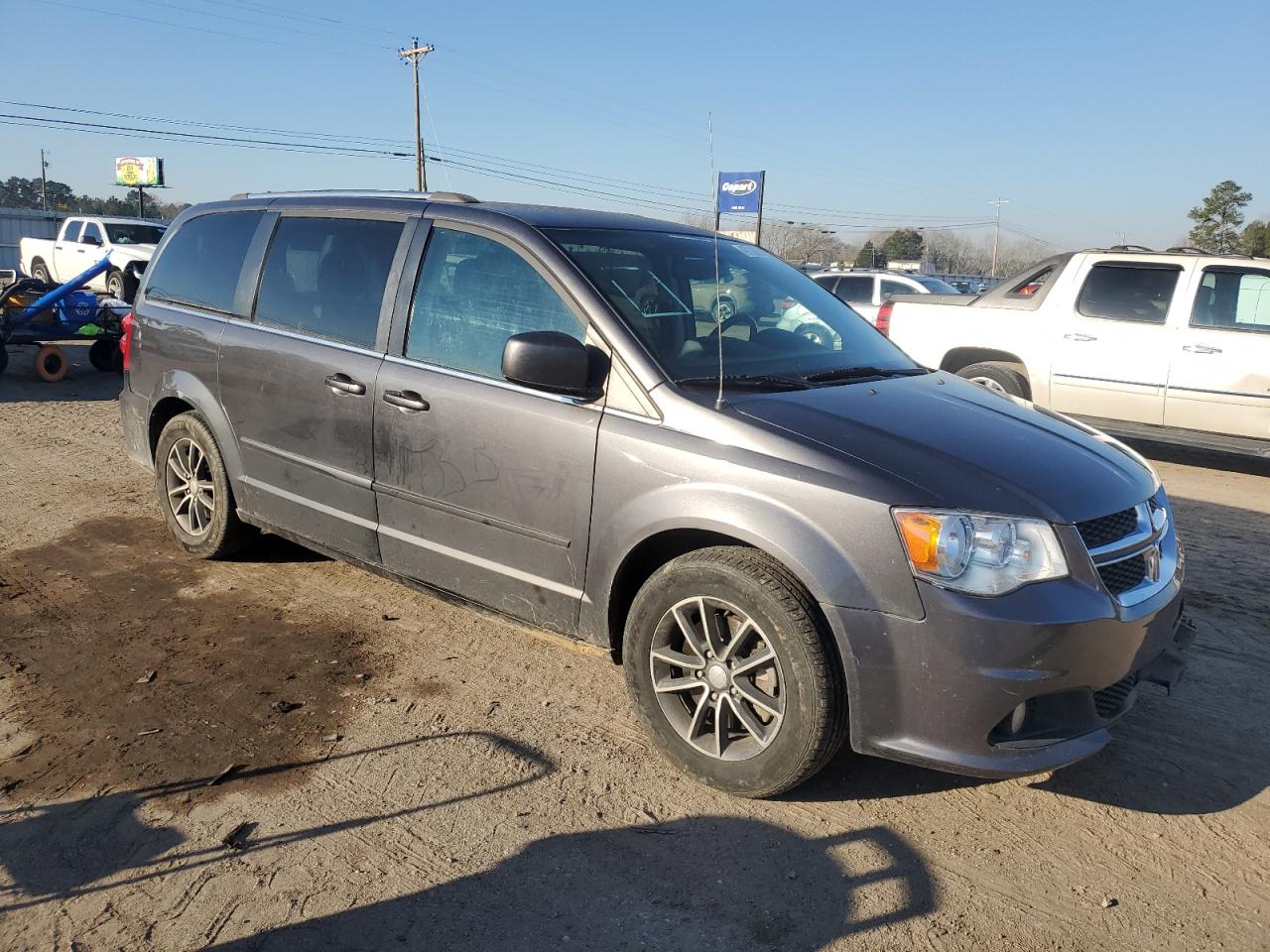 2017 Dodge Caravan - Image 4