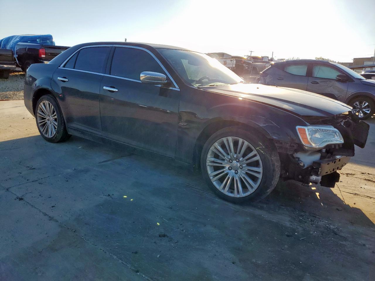 2011 Chrysler 300 - Image 4