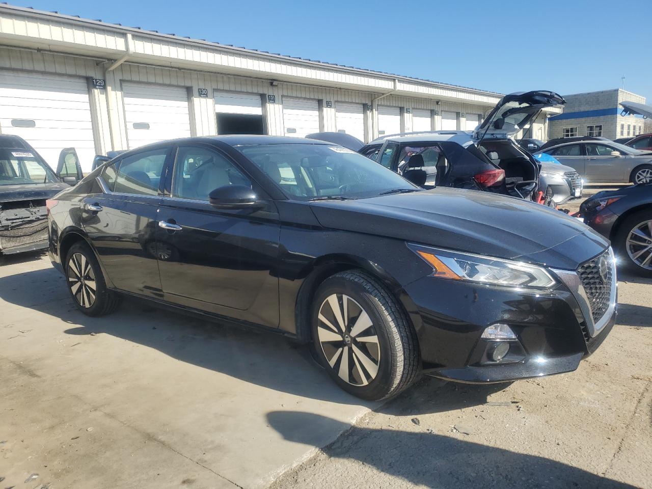 2020 Nissan Altima - Image 4