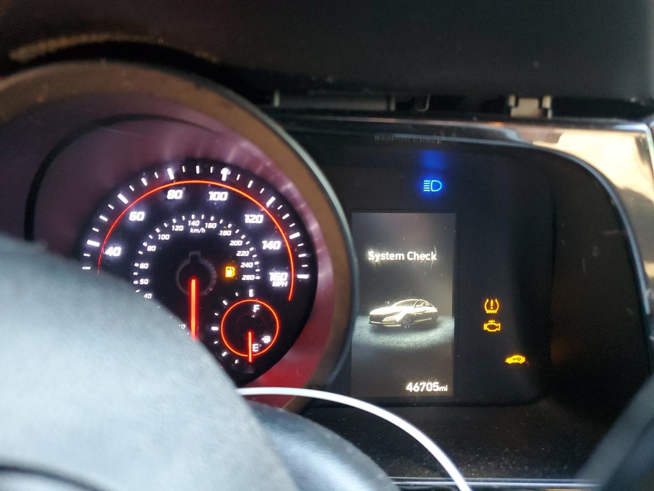 2022 Hyundai Elantra - Image 9