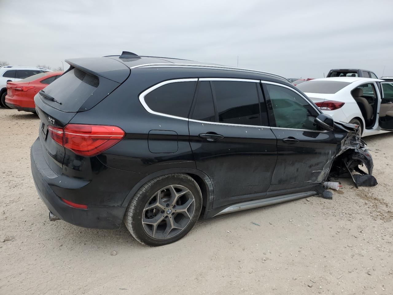 2017 BMW X1 - Image 3