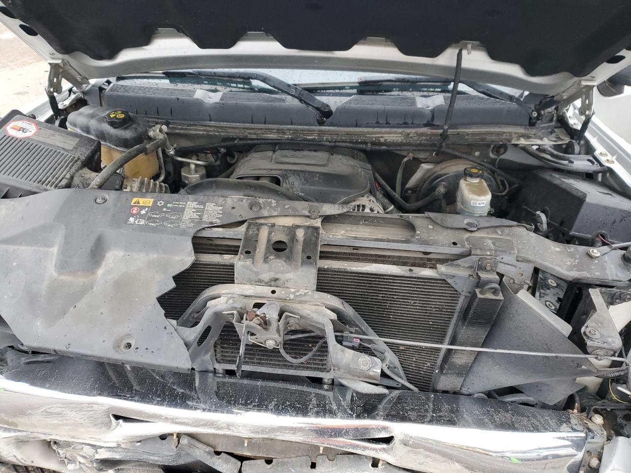 2011 Chevrolet Silverado - Image 13