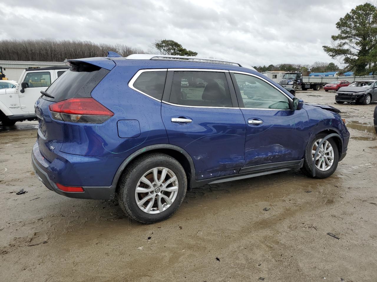 2019 Nissan Rogue - Image 3