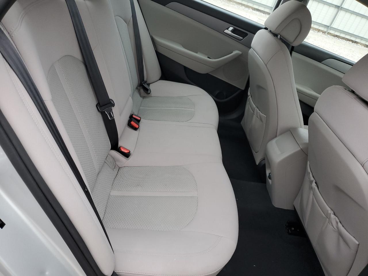 2015 Hyundai Sonata - Image 10