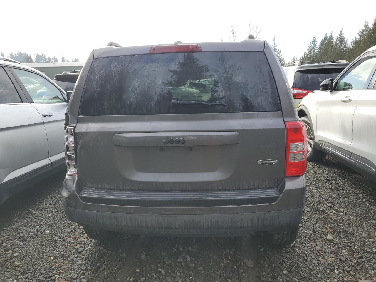 2015 Jeep Liberty (Patriot) - Image 6