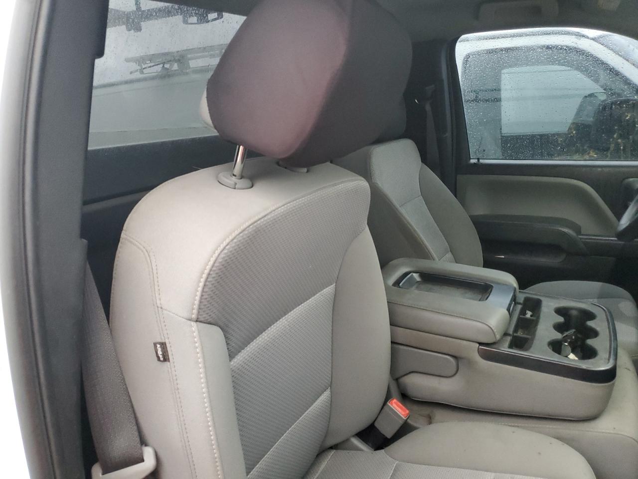 2018 Chevrolet Silverado - Image 10