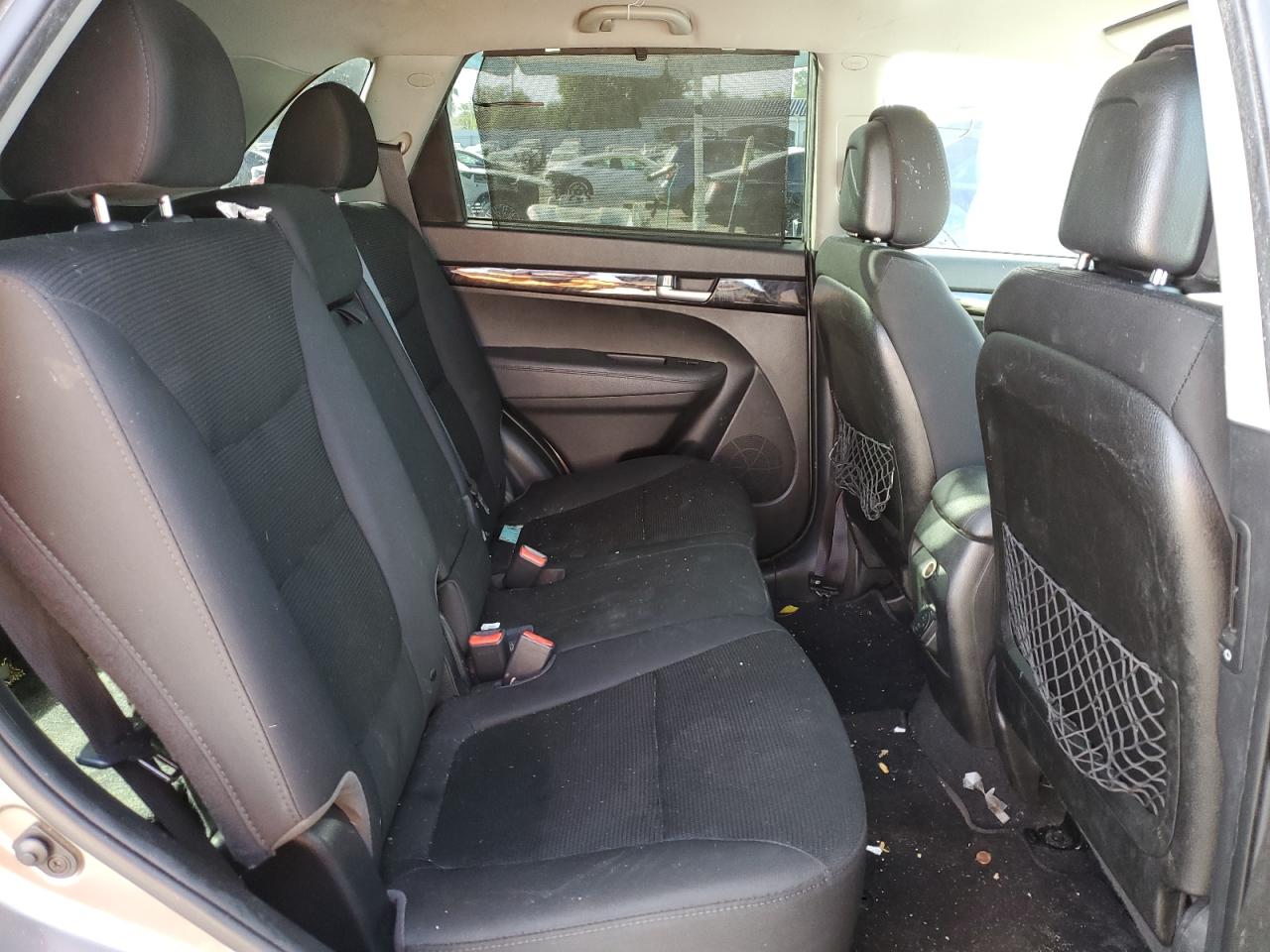 2015 Kia Sorento - Image 11