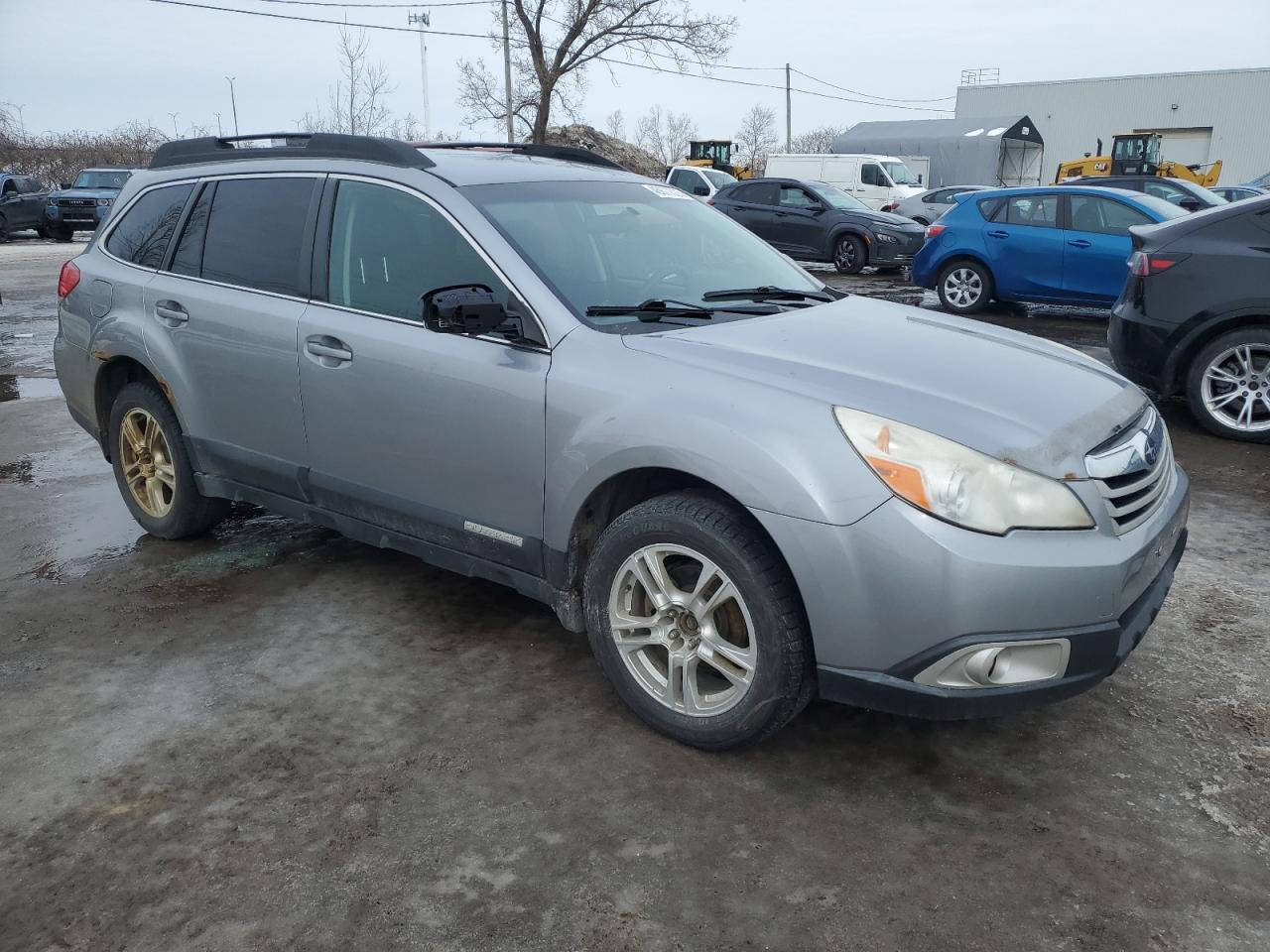 2010 Subaru Outback - Image 4