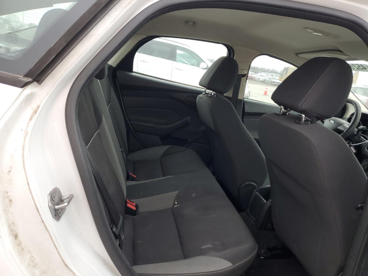2012 Ford Focus - Image 10