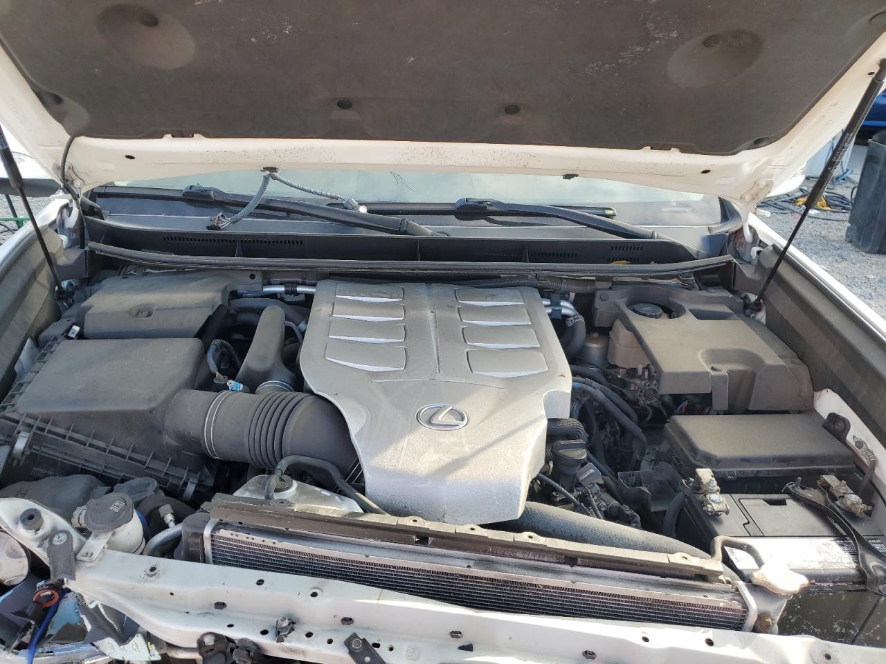 2015 Lexus GX - Image 13