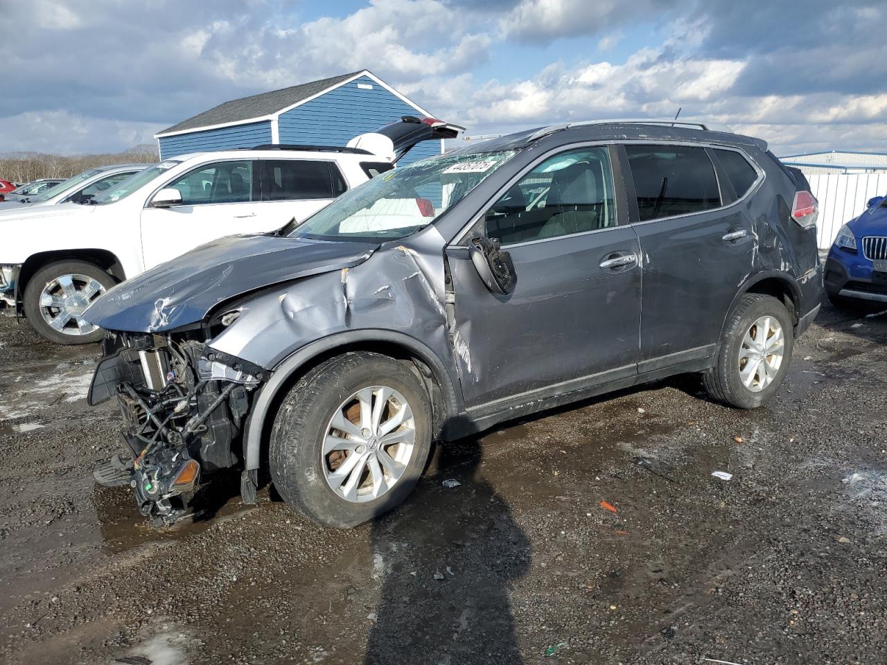 2016 Nissan Rogue - Image 1