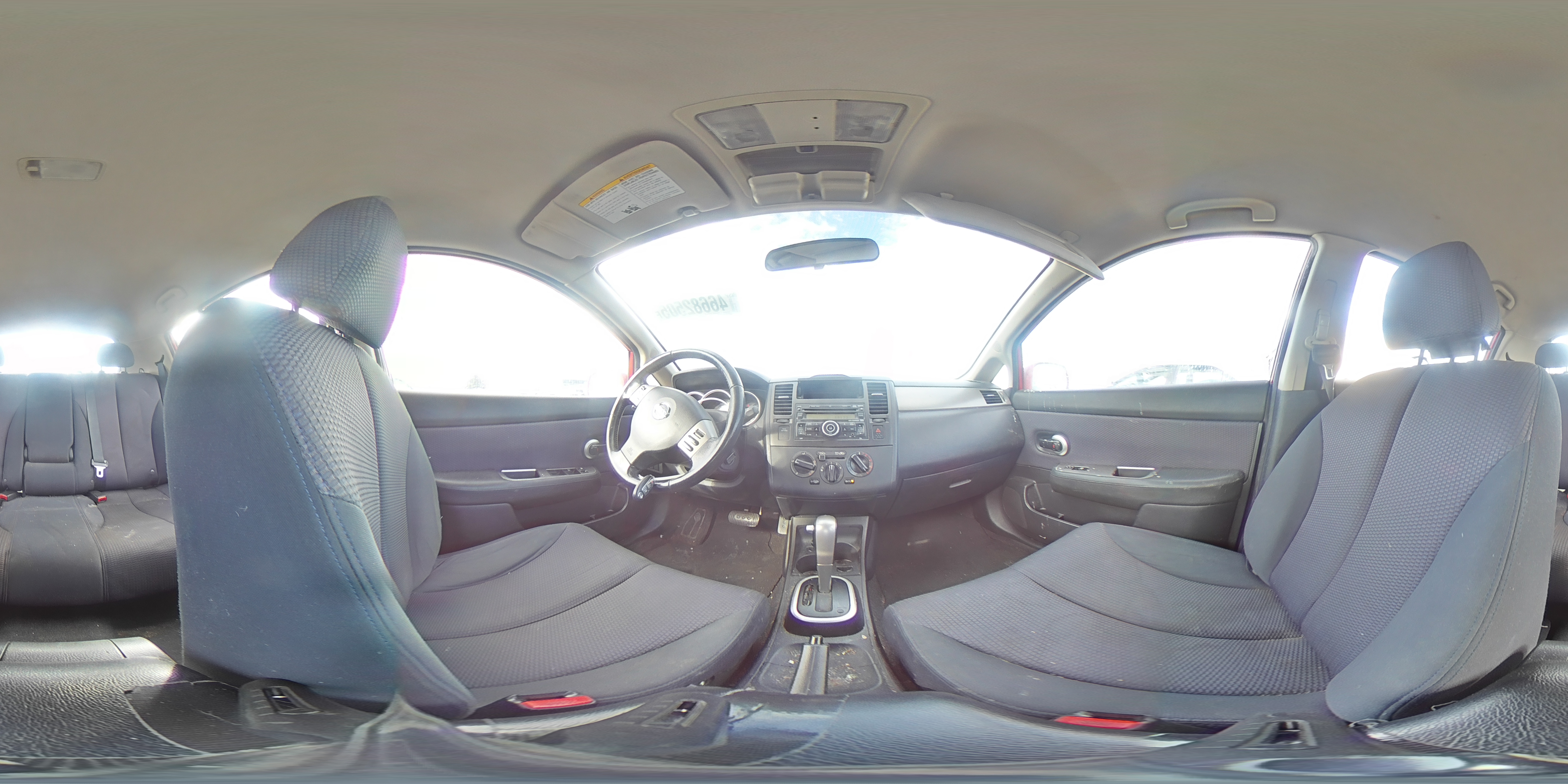 2008 Nissan Versa - Image 12