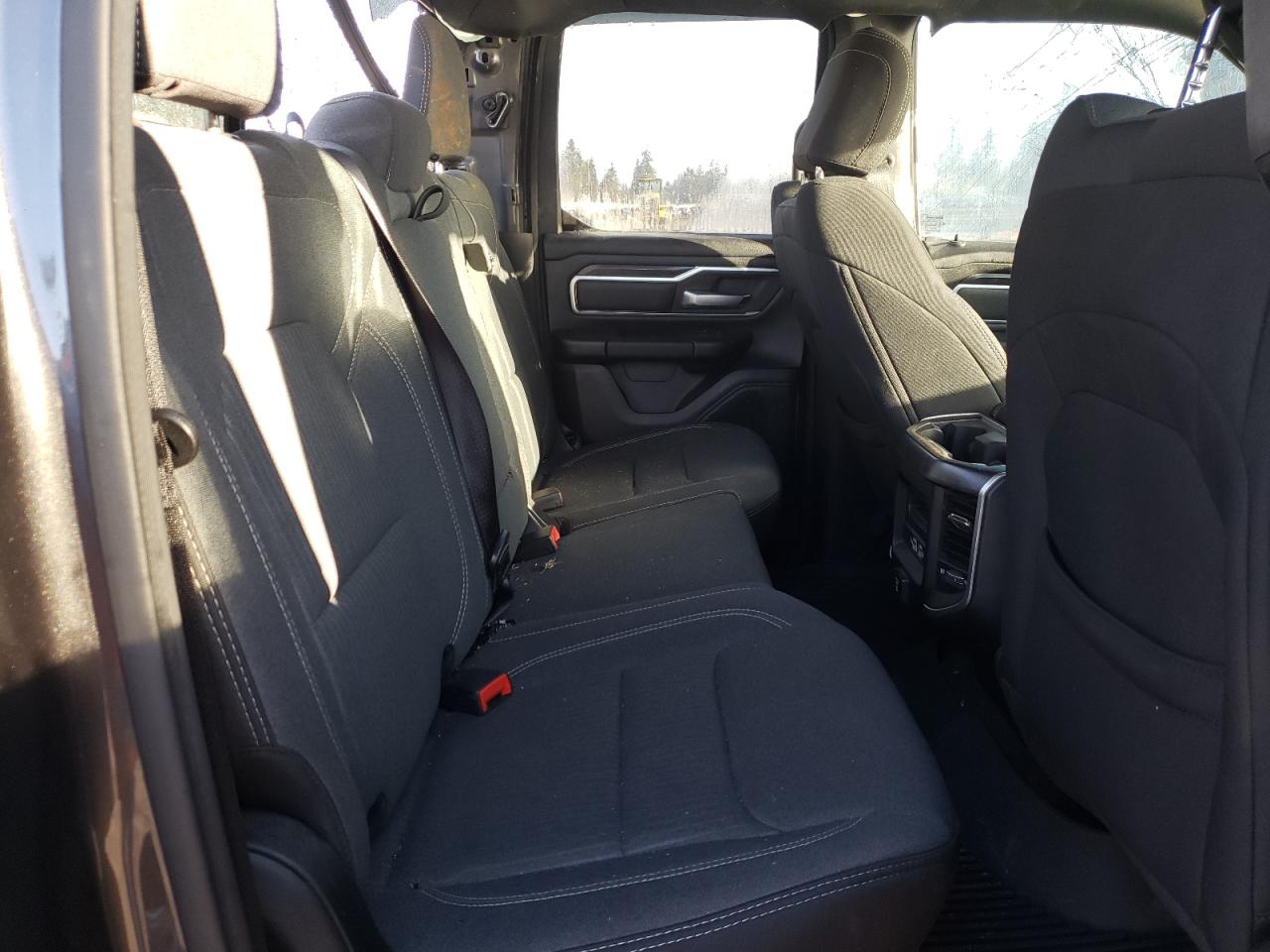 2021 RAM 1500 - Image 10