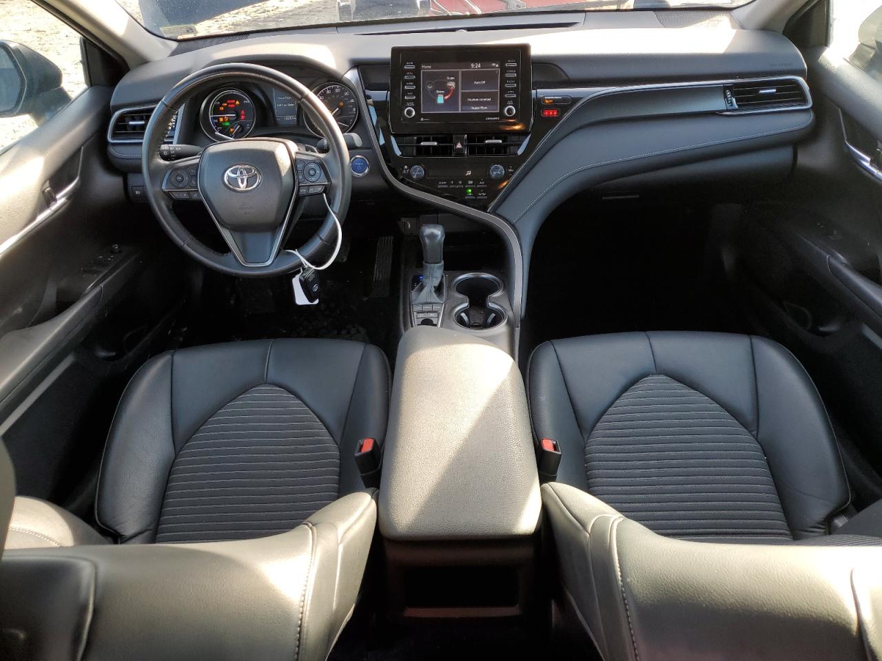 2022 Toyota Camry - Image 8