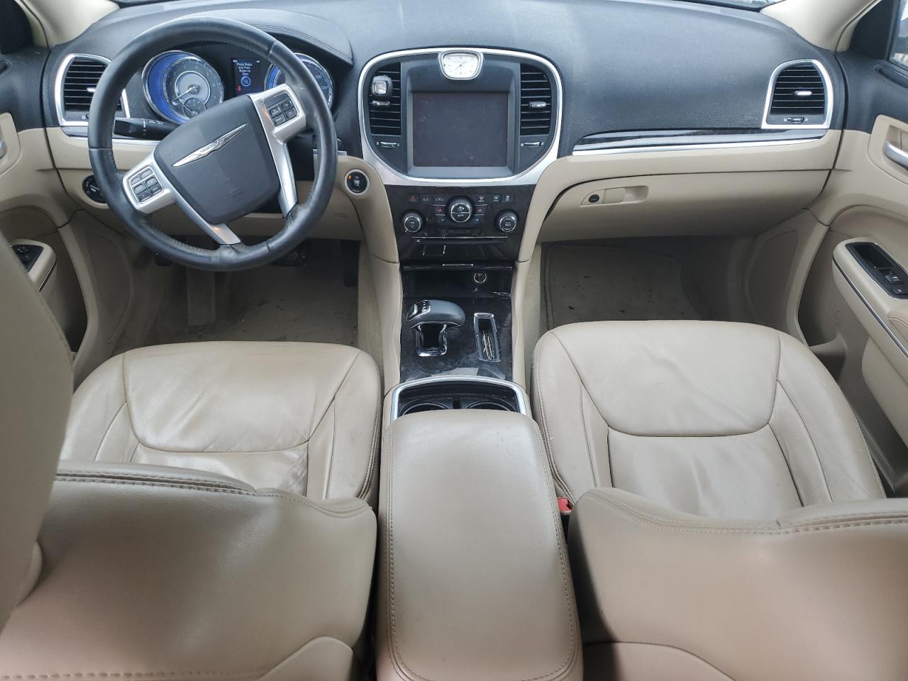 2014 Chrysler 300 - Image 8