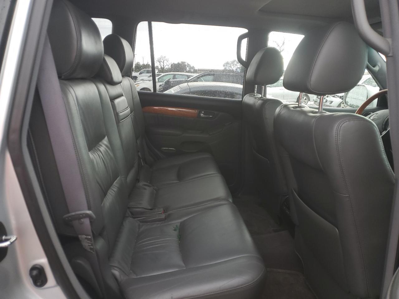 2007 Lexus GX - Image 11