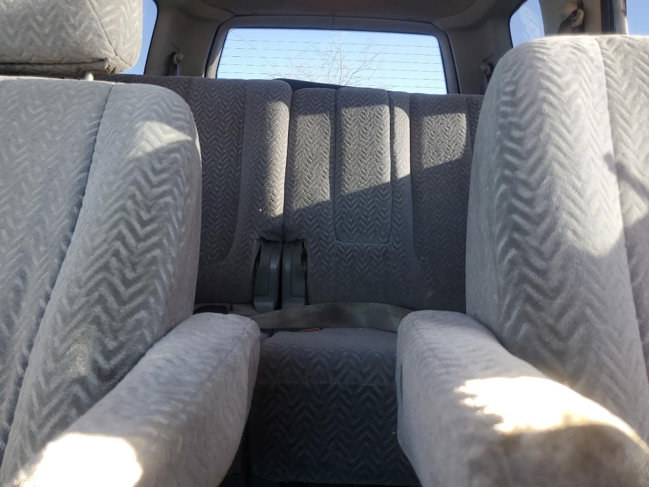 2001 Suzuki Grand Vitara - Image 10