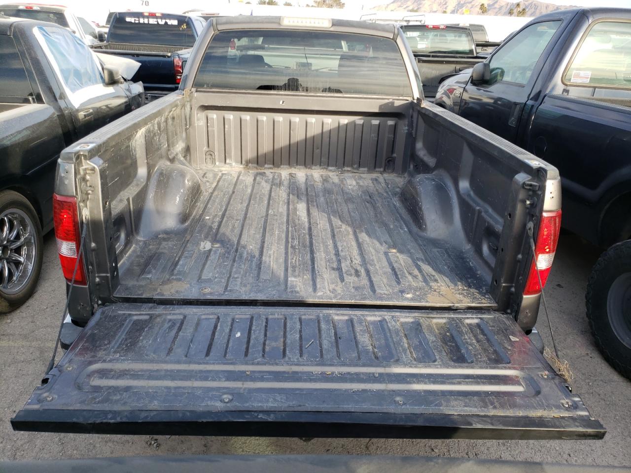 2006 Ford F-150 - Image 6