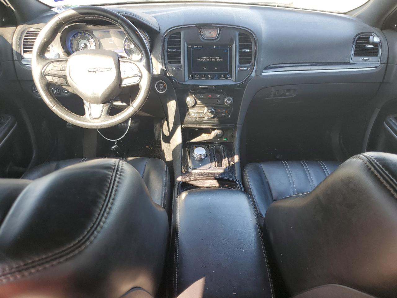 2019 Chrysler 300 - Image 8