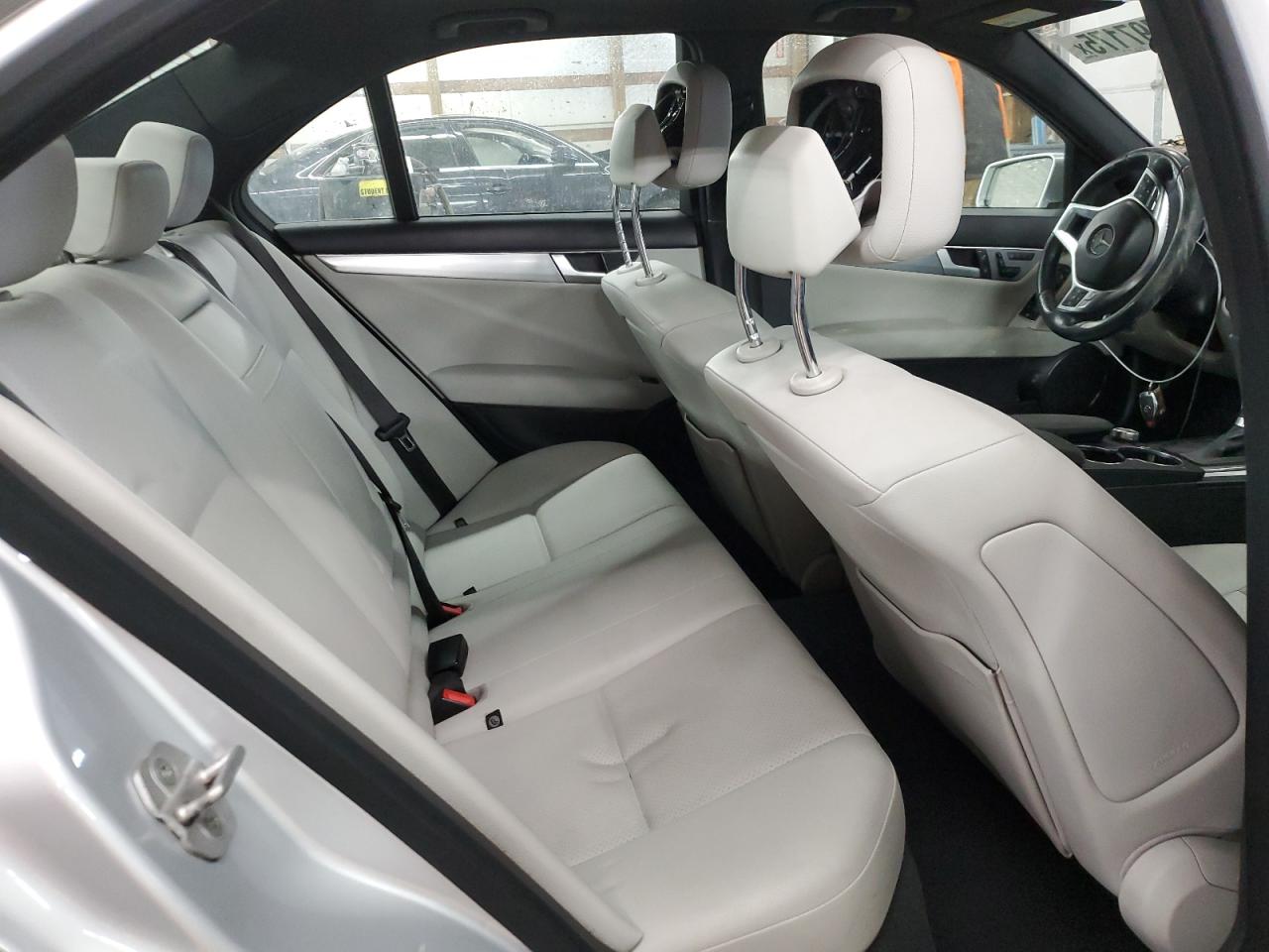 2014 Mercedes-Benz C-klasse - Image 10