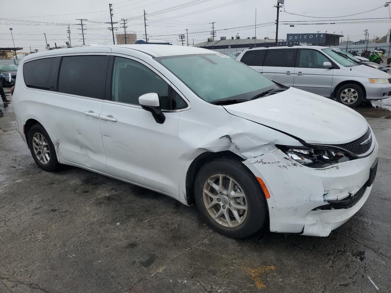 2021 Chrysler Voyager - Image 4