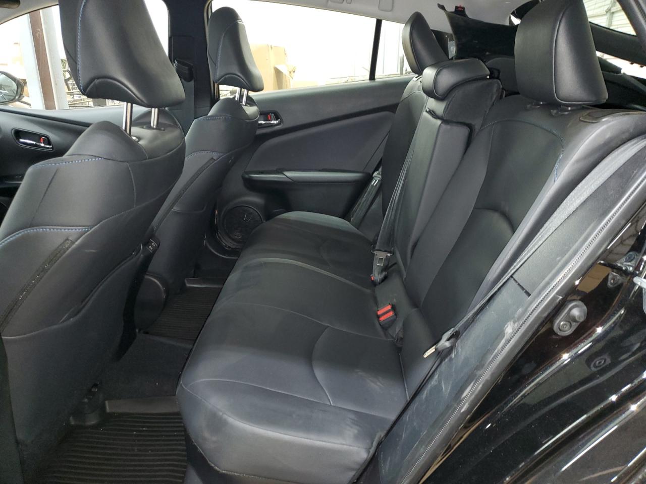 2022 Toyota Prius - Image 10