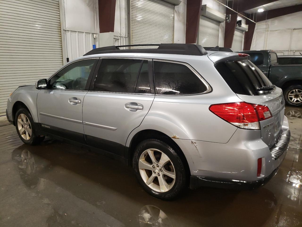 2013 Subaru Outback - Image 2