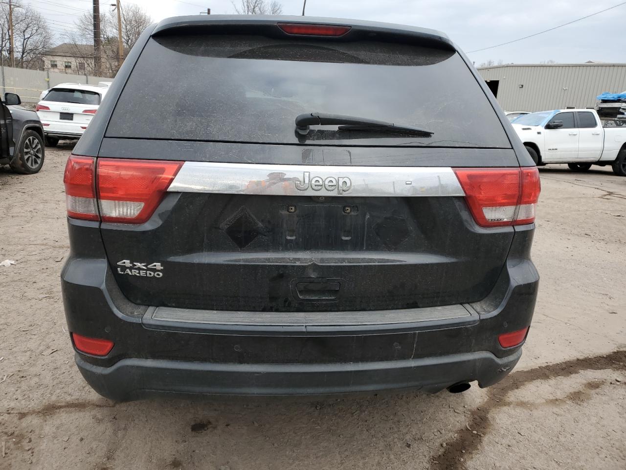 2012 Jeep Grand Cherokee - Image 6