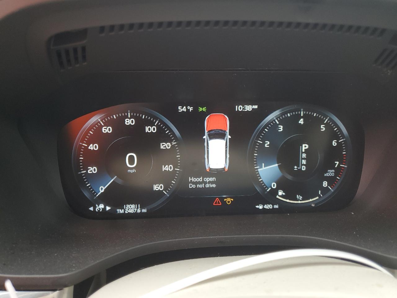 2020 Volvo XC60 - Image 9