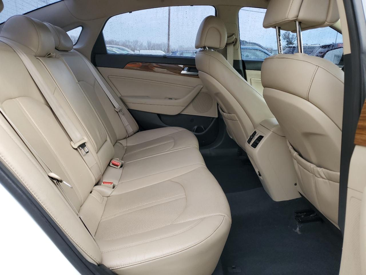 2015 Hyundai Sonata - Image 10