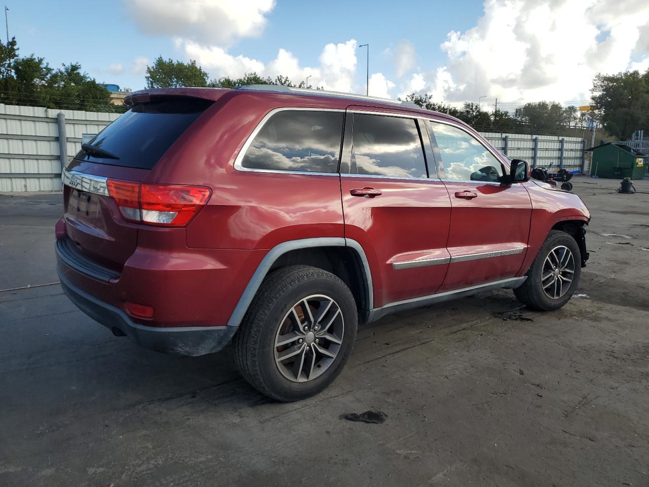2012 Jeep Grand Cherokee - Image 3