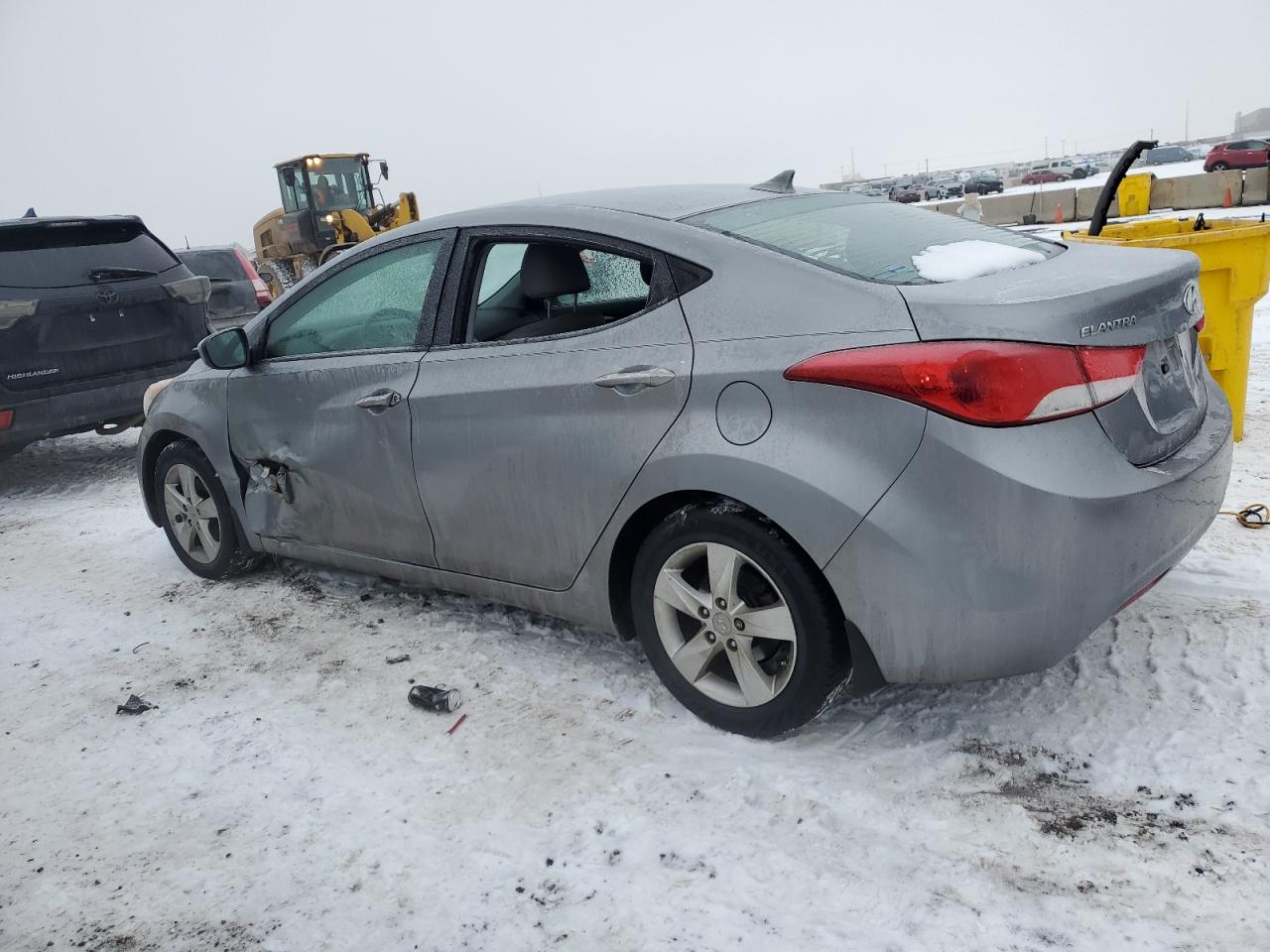 2013 Hyundai Elantra - Image 2