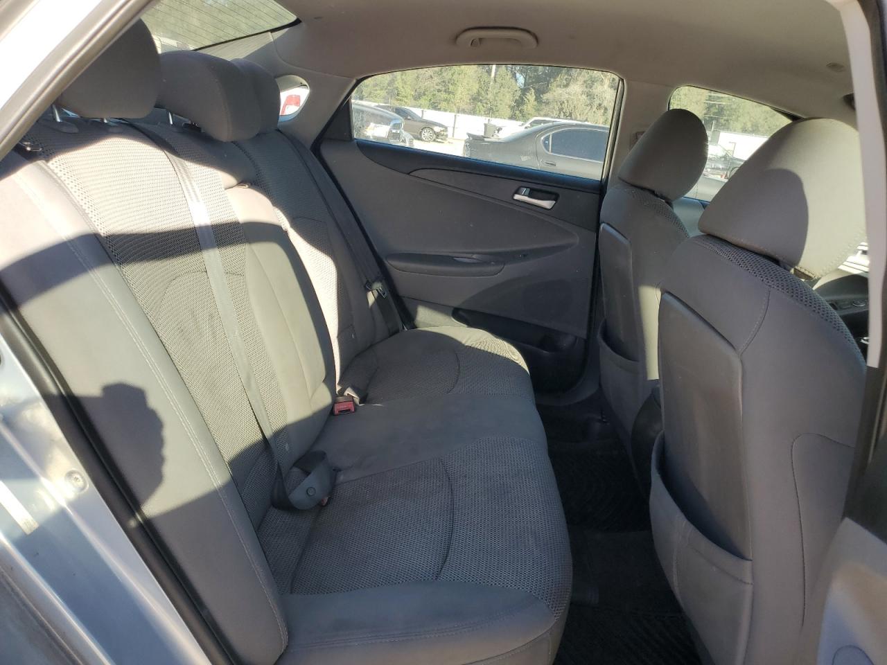 2011 Hyundai Sonata - Image 10