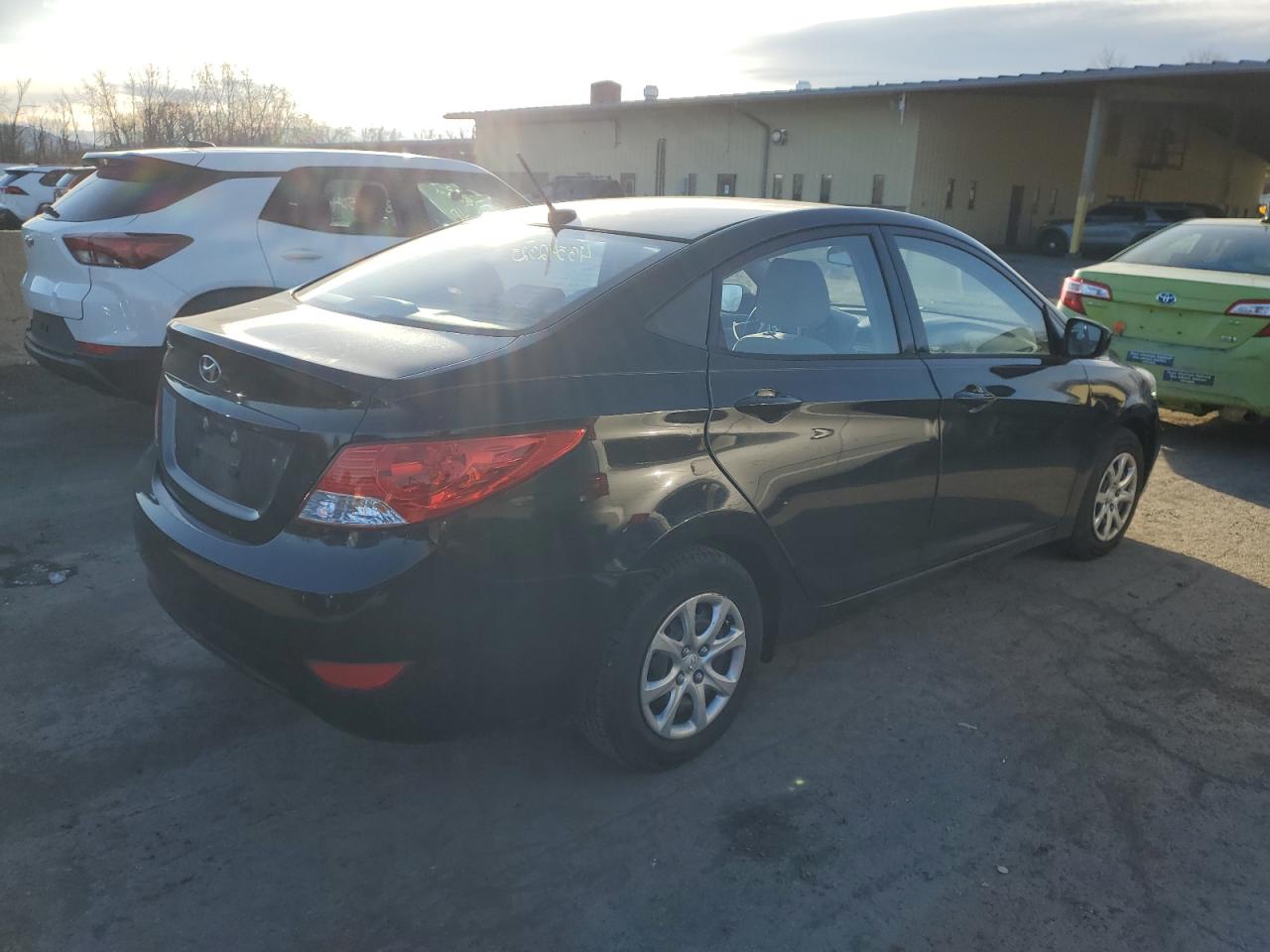 2014 Hyundai Accent - Image 3