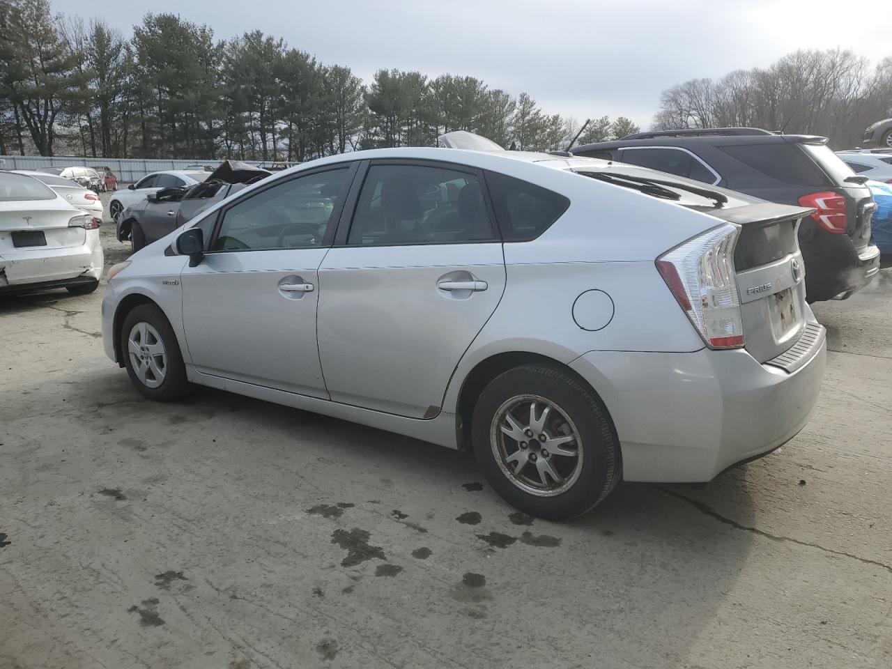 2010 Toyota Prius - Image 2