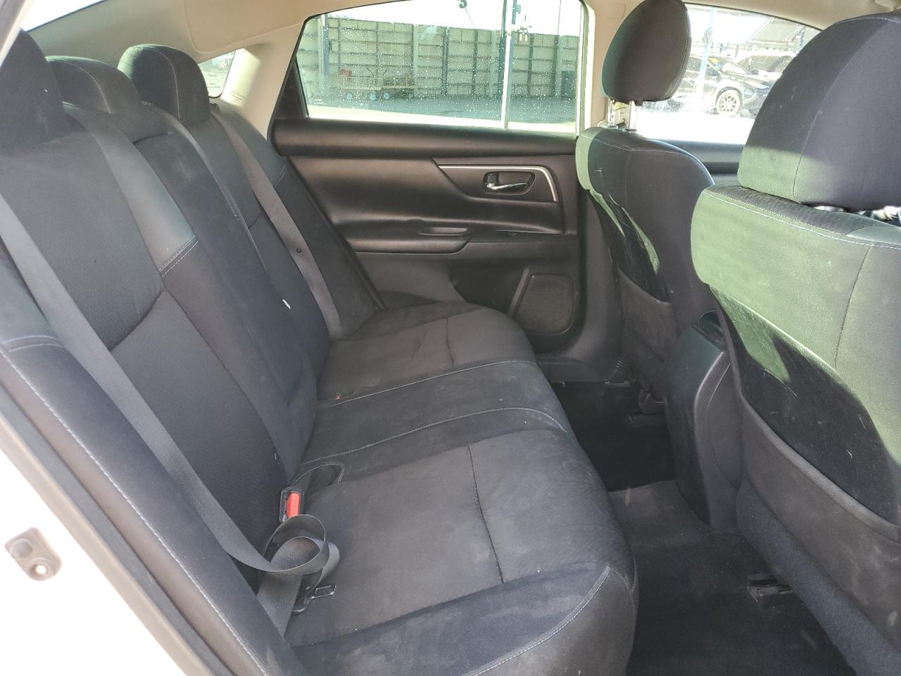 2018 Nissan Altima - Image 10