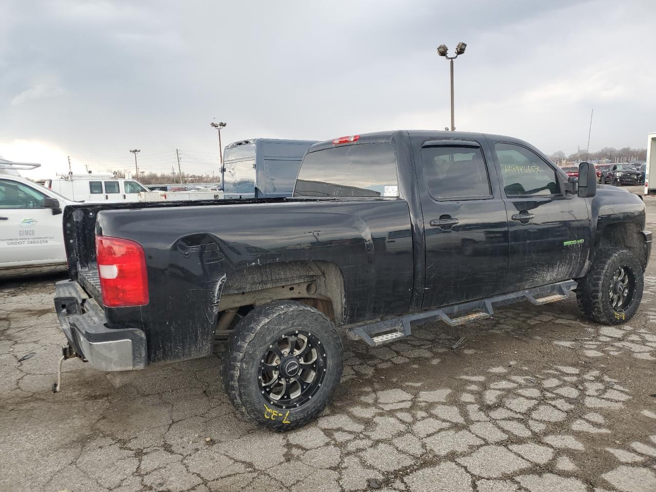 2014 Chevrolet Silverado - Image 3