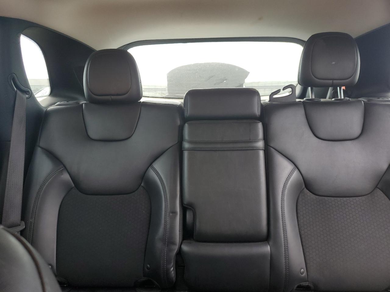 2019 Jeep Grand Cherokee - Image 10