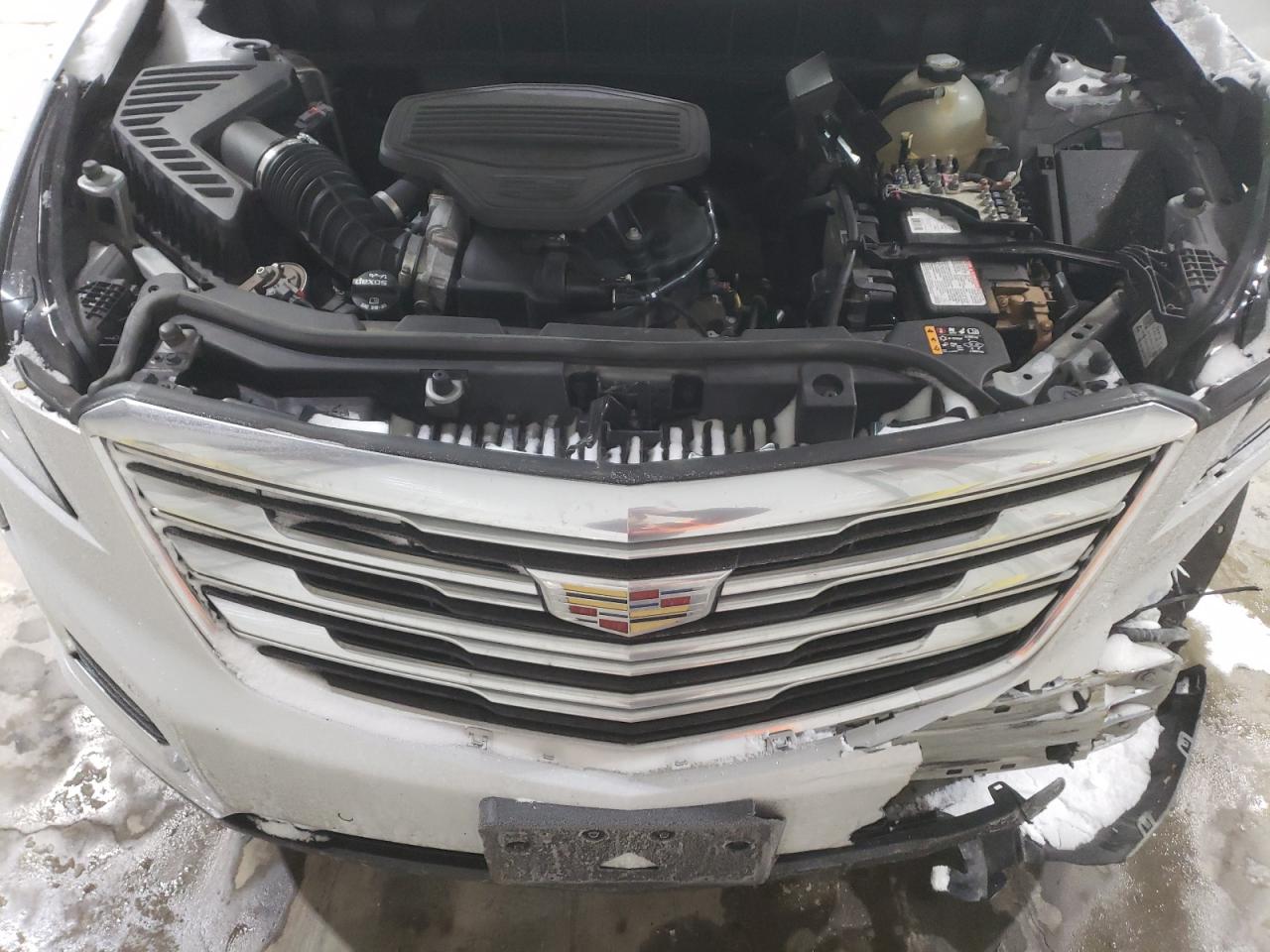 2017 Cadillac XT5 - Image 14