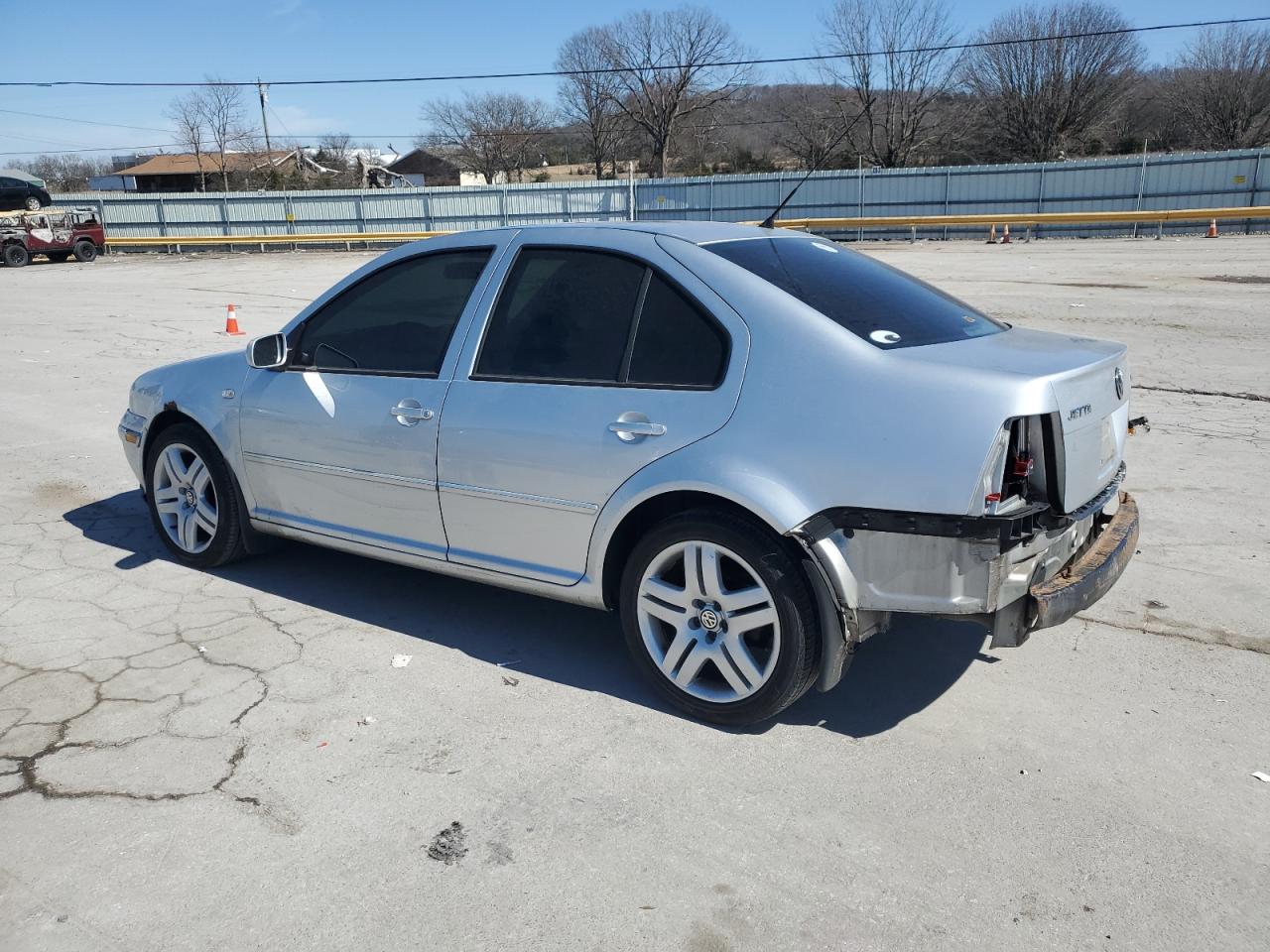 2004 Volkswagen Jetta - Image 2